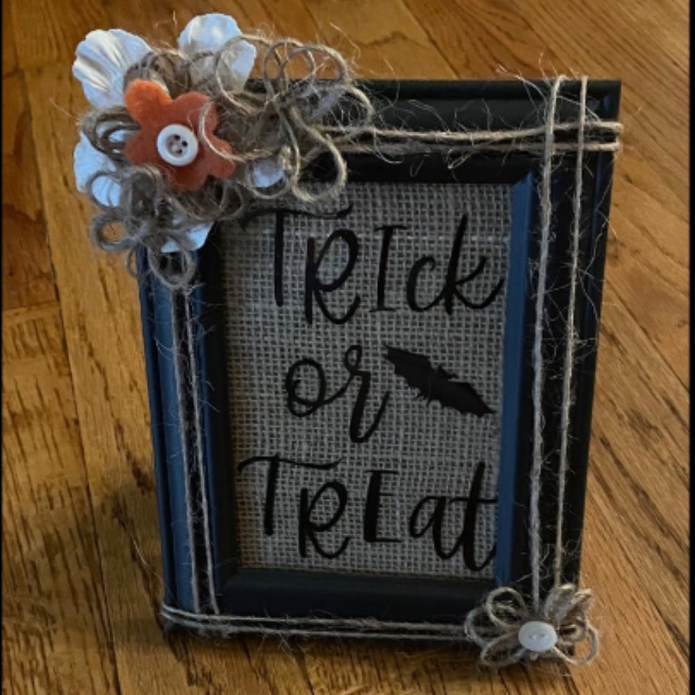 Trick or Treat Frame